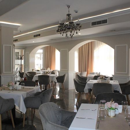 Vemara City Boutique Hotel-Free Parking Varna ภายนอก รูปภาพ