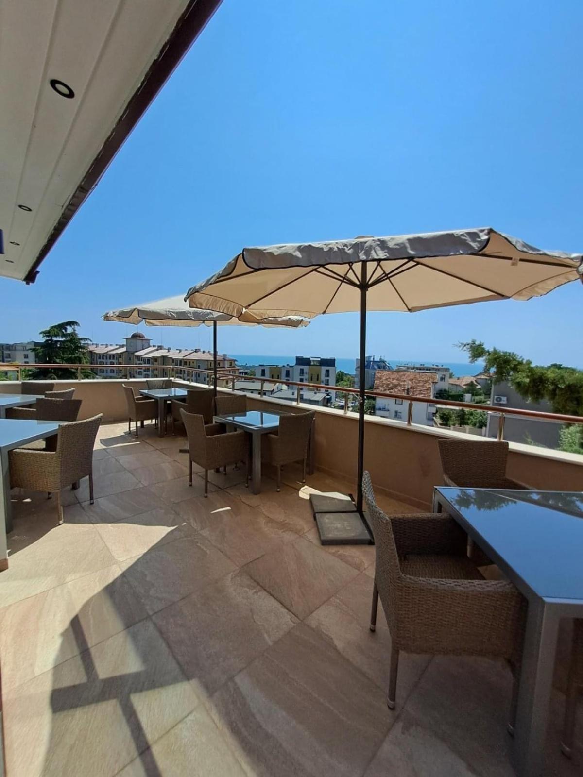 Vemara City Boutique Hotel-Free Parking Varna ภายนอก รูปภาพ