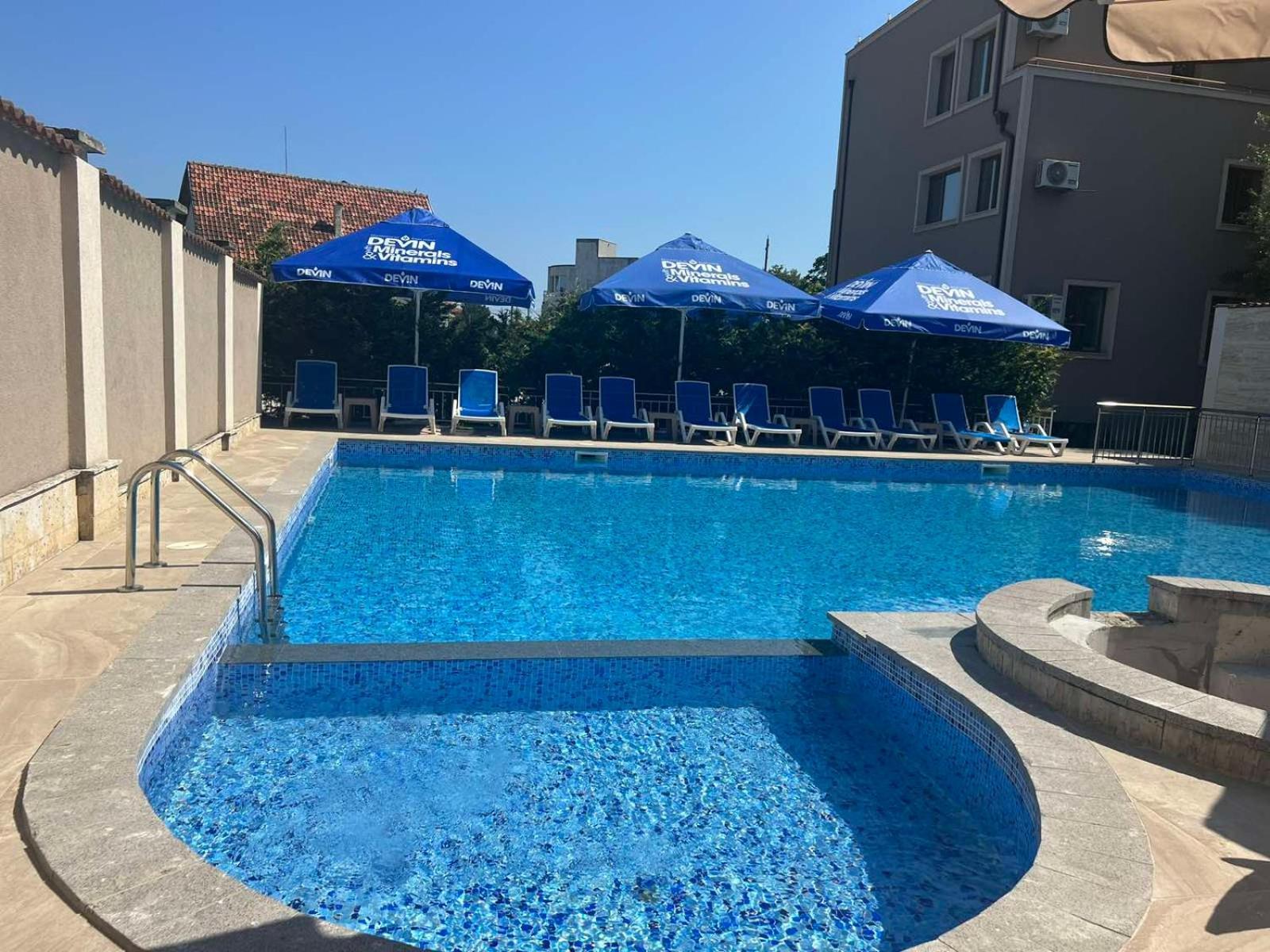 Vemara City Boutique Hotel-Free Parking Varna ภายนอก รูปภาพ