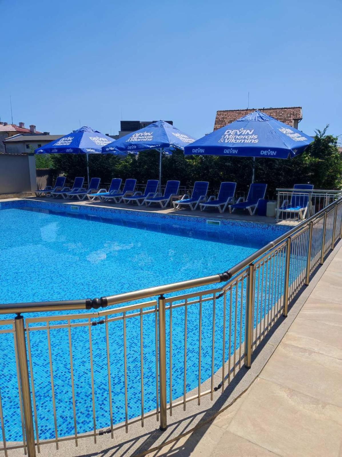 Vemara City Boutique Hotel-Free Parking Varna ภายนอก รูปภาพ