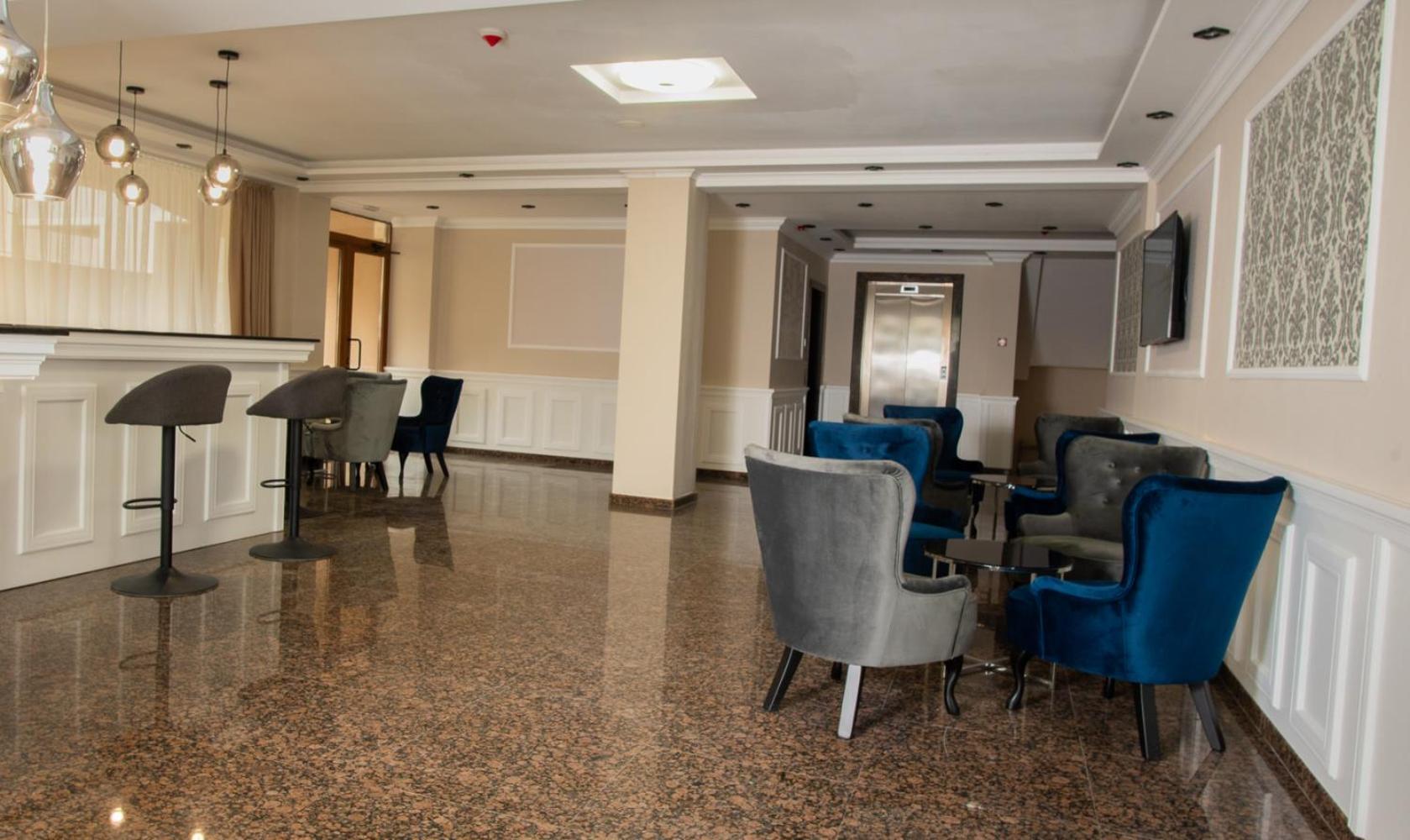 Vemara City Boutique Hotel-Free Parking Varna ภายนอก รูปภาพ